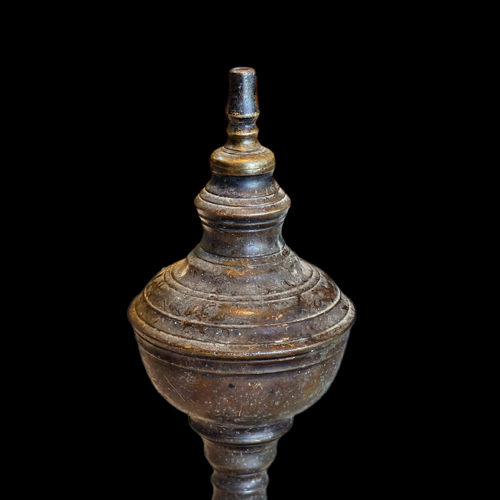 BRONZE KEROSENE LAMP 10