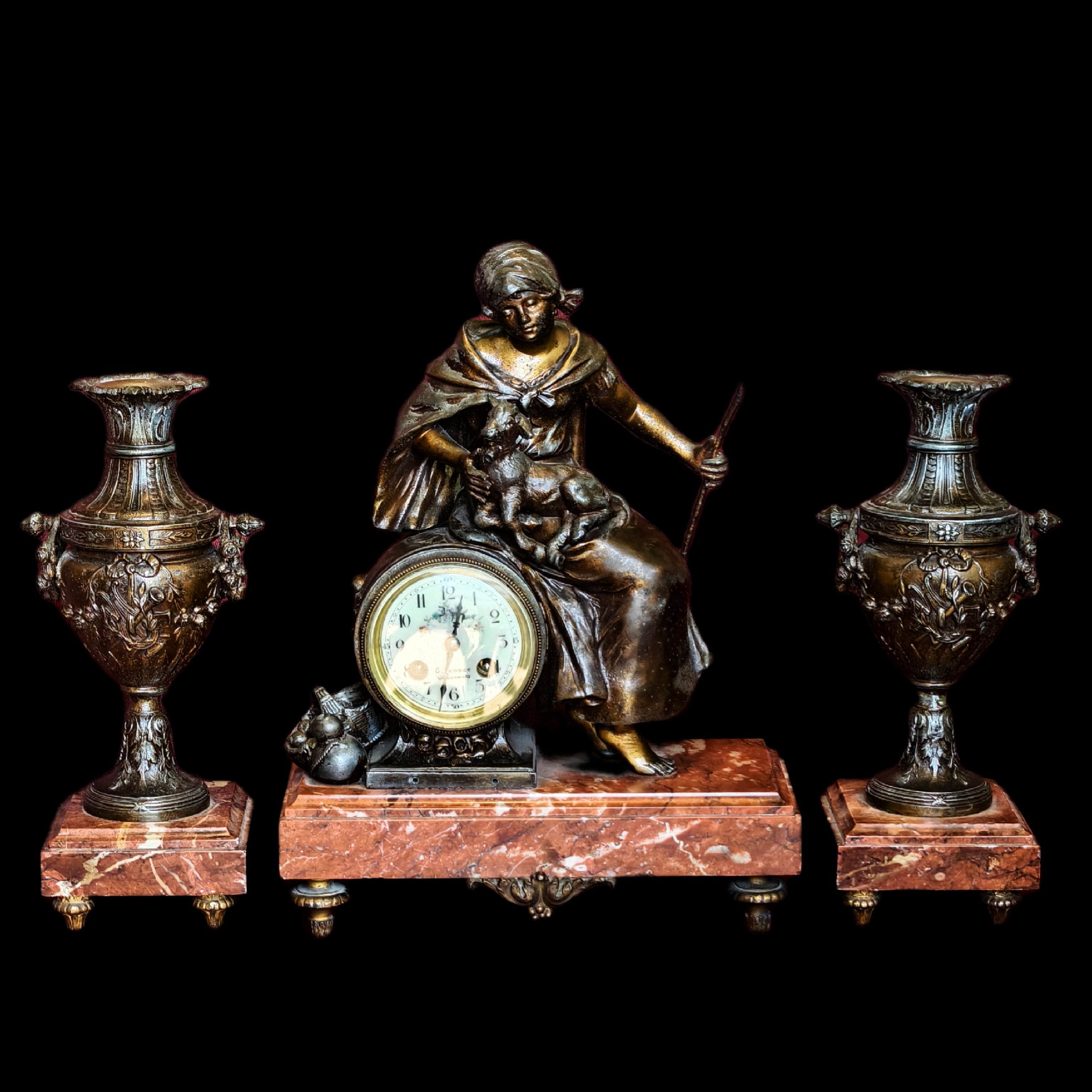 ANTIQUE FRENCH MANTLE CLOCK