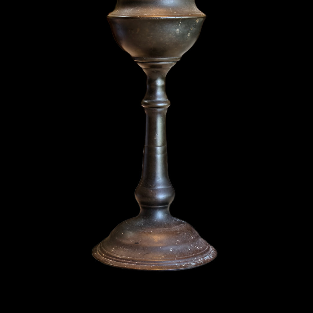 BRONZE KEROSENE LAMP 2