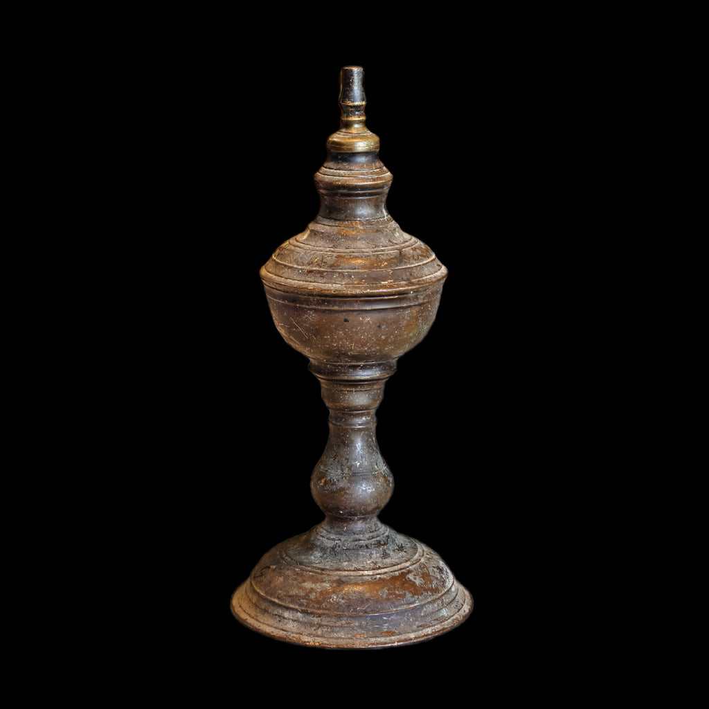 BRONZE KEROSENE LAMP 10