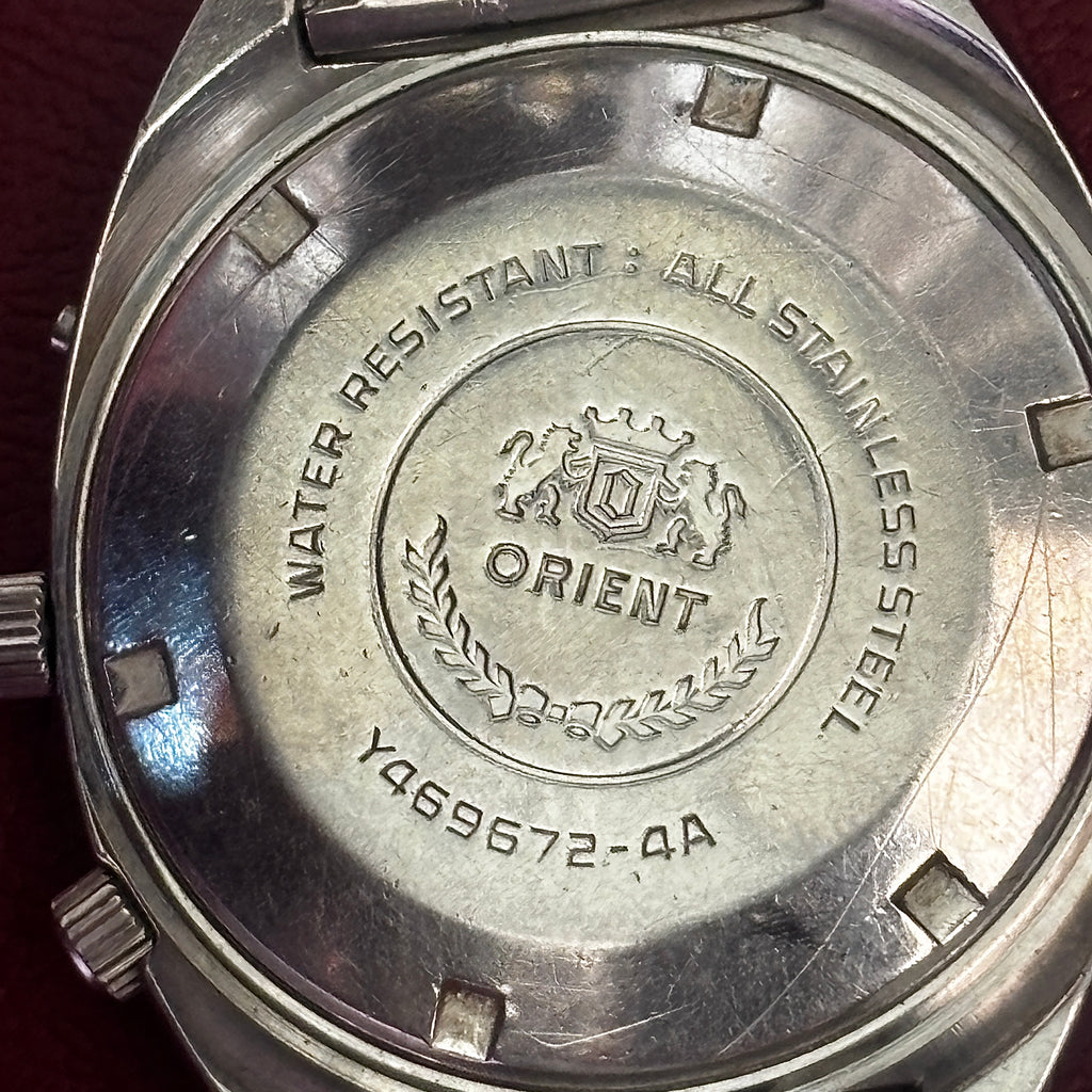 ORIENT CALENDAR CLOCK