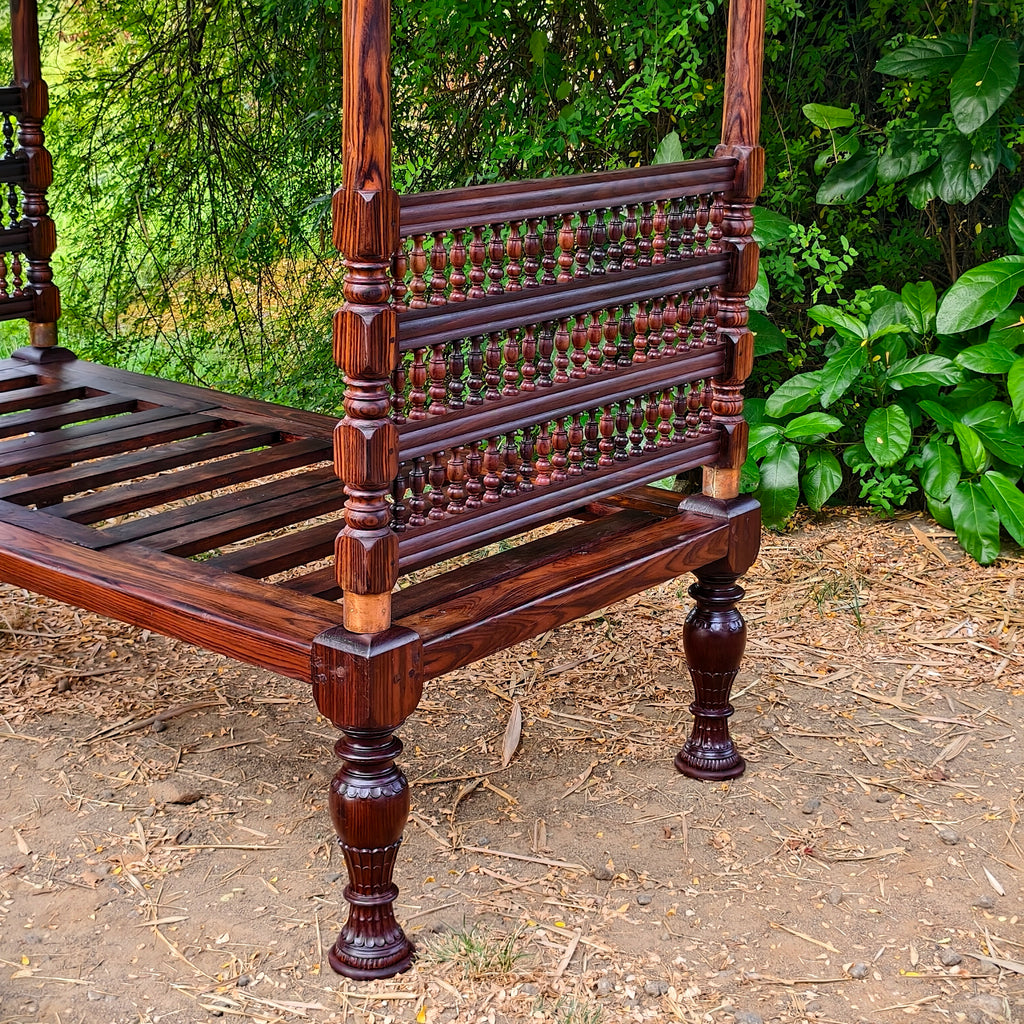 SAPRAMANCHAM (traditional cot)