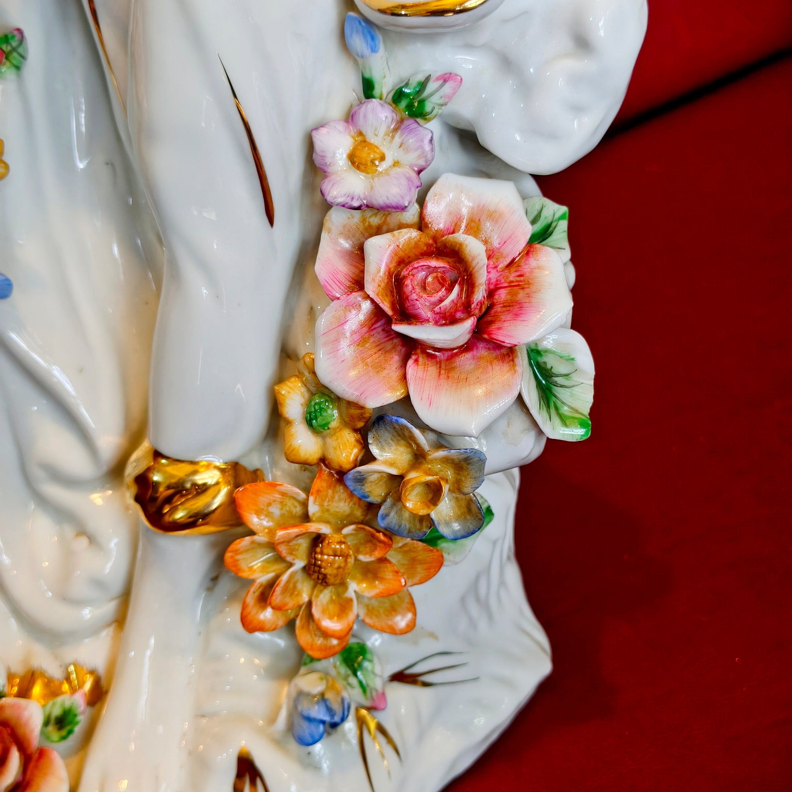 ENGLISH PORCELAIN FIGURINE