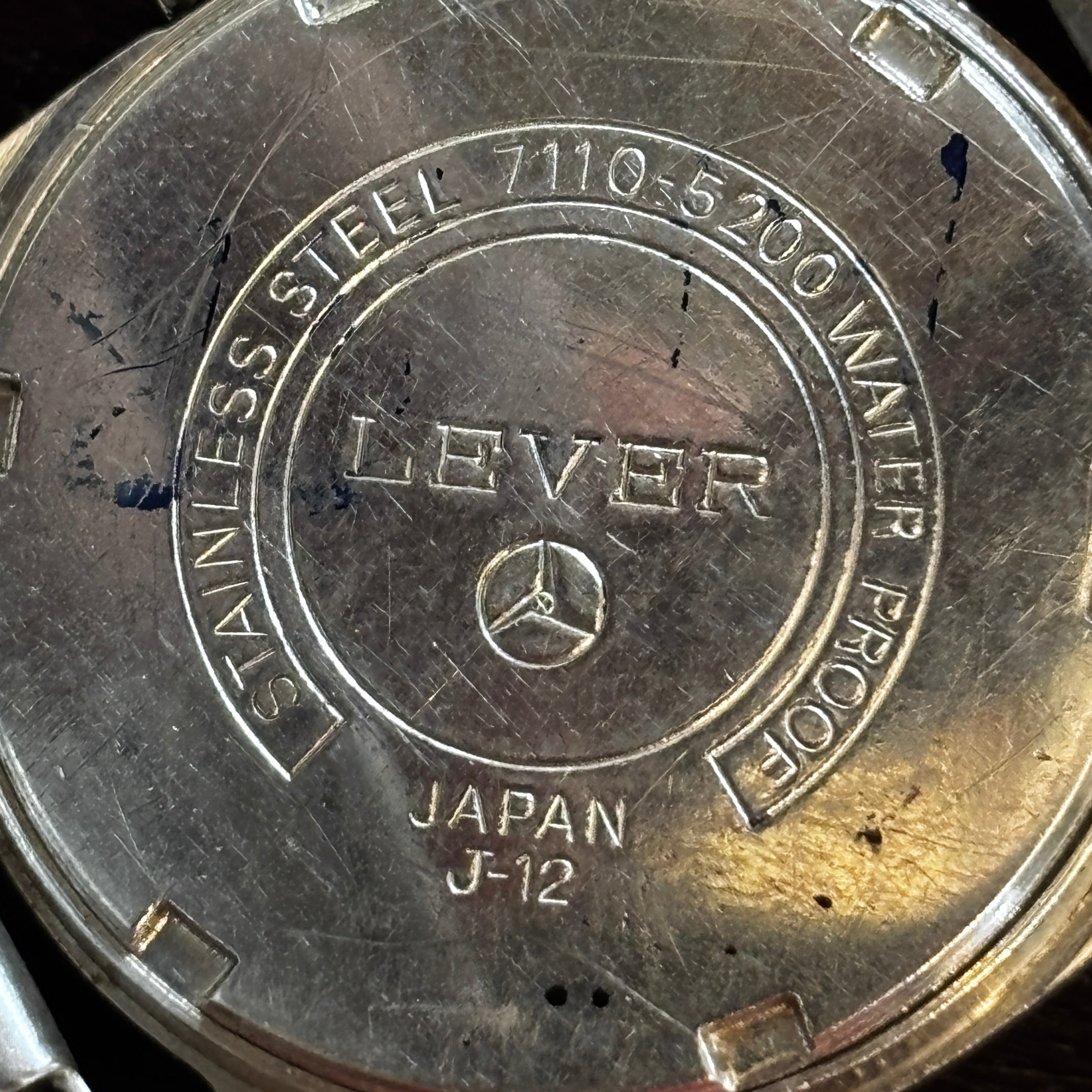 LEVER 7 WRIST WATCH