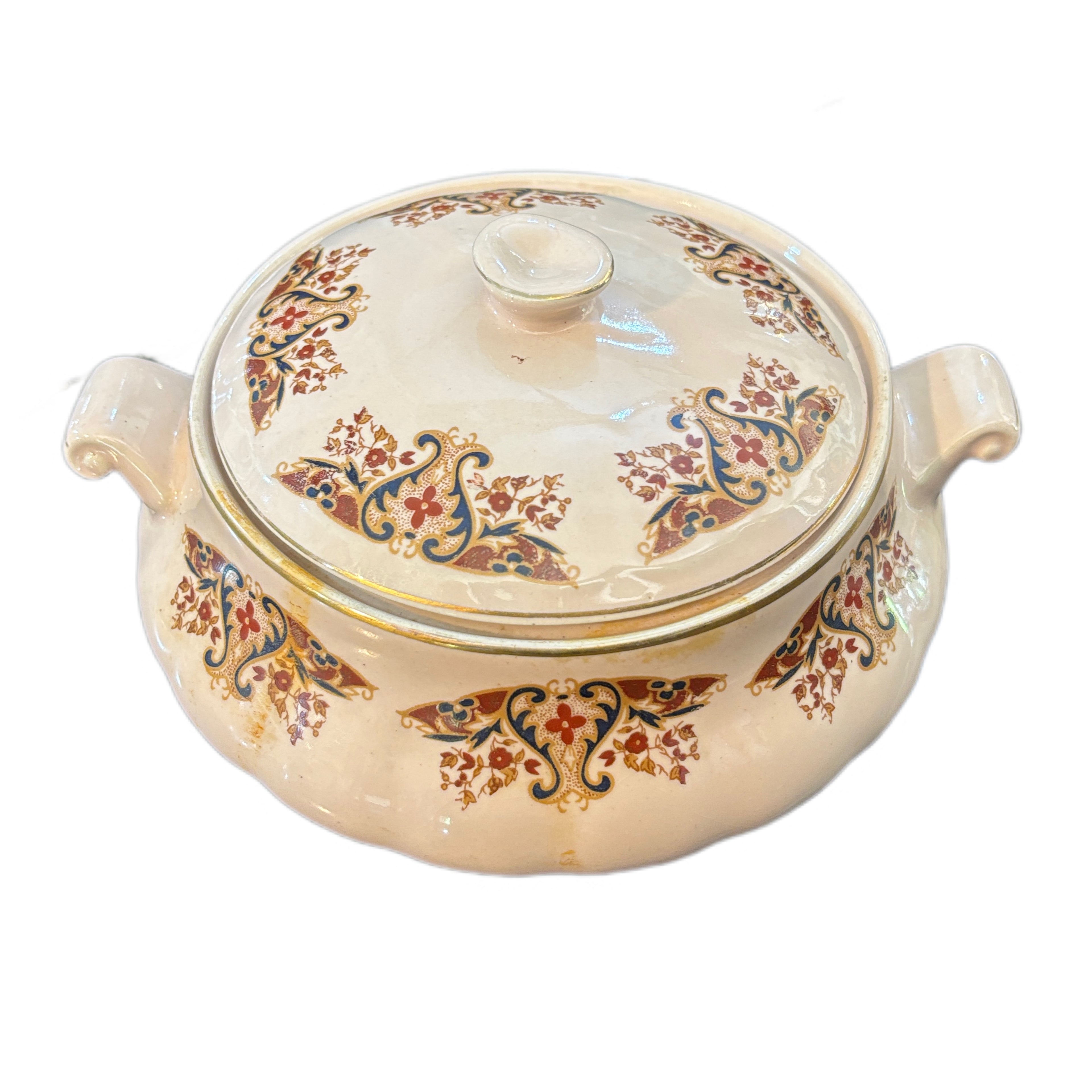 PORCELAIN SOUP TUREEN