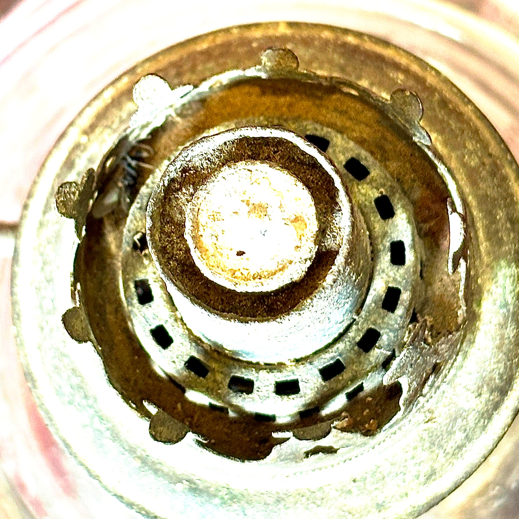 KEROSENE LANTERN 2