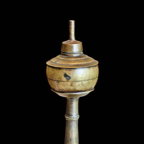 BRONZE KEROSENE LAMP 5