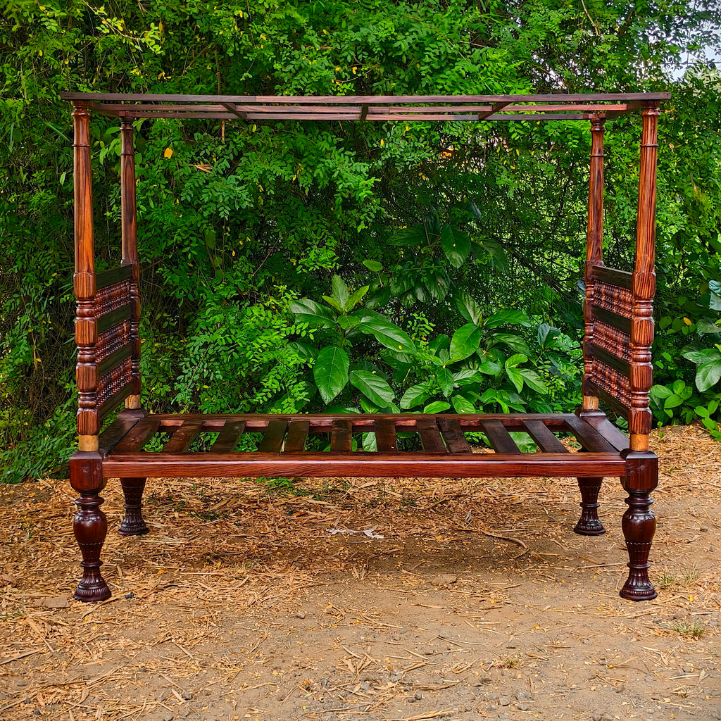 SAPRAMANCHAM (traditional cot)