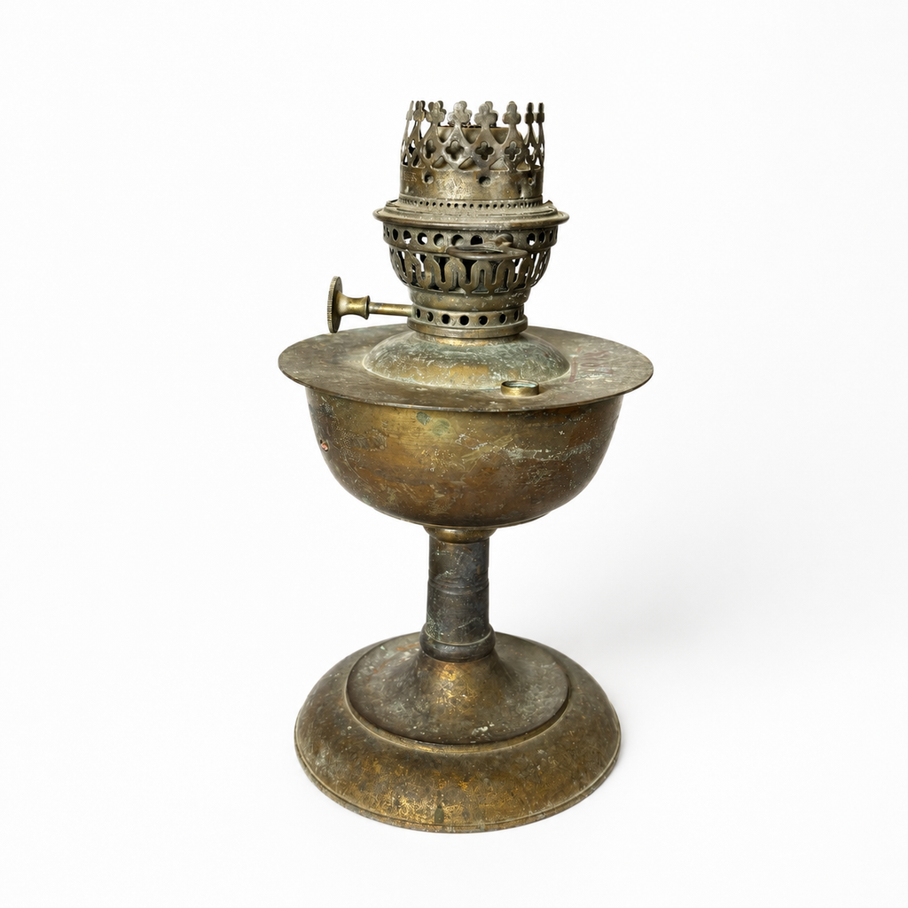 KEROSENE LANTERN 1