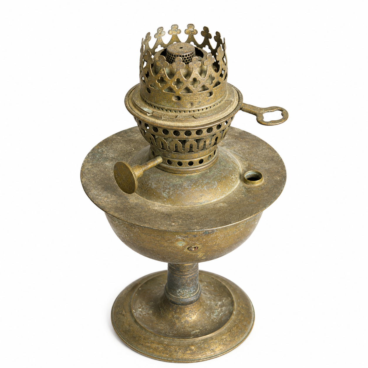 KEROSENE LANTERN 1