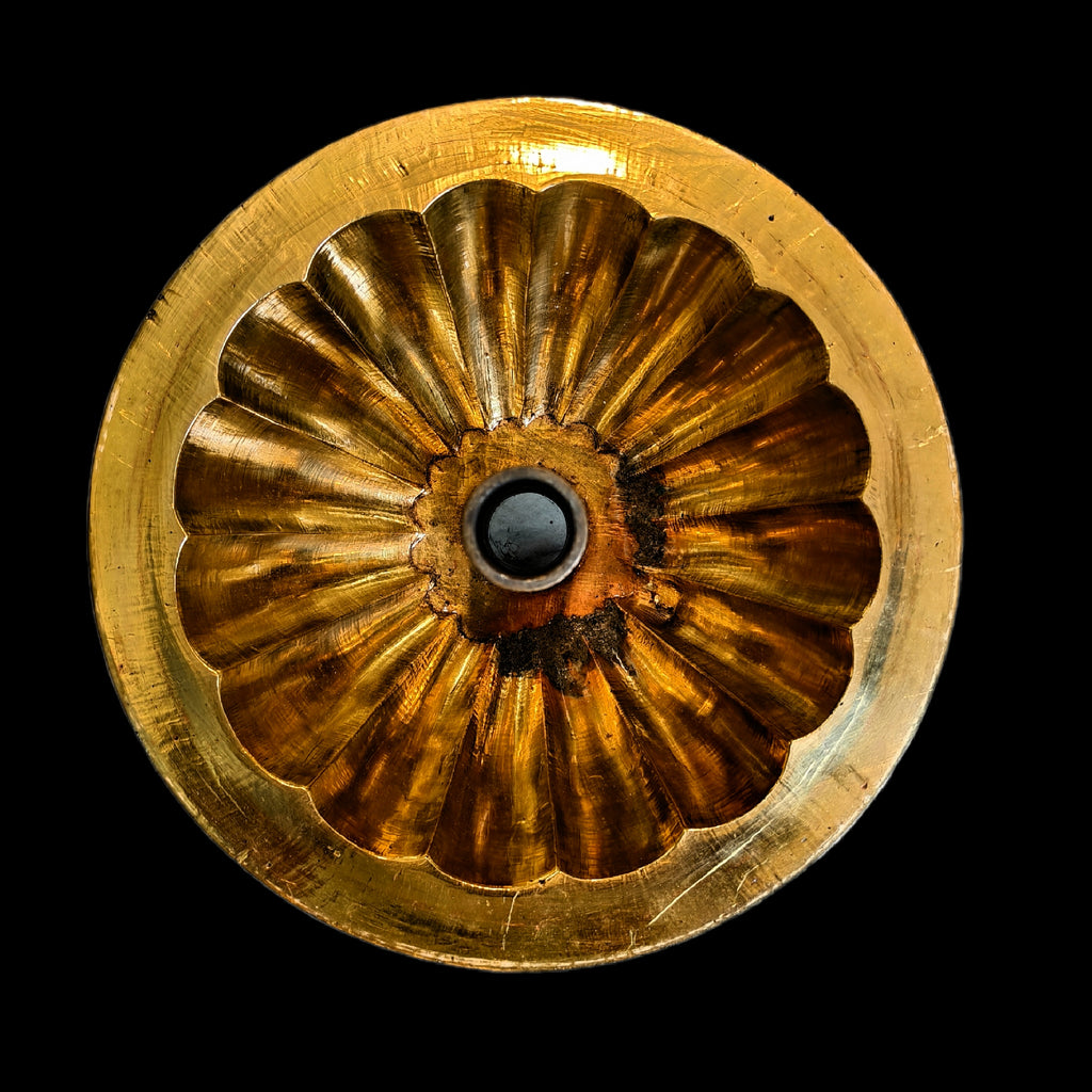 BRONZE CAKE VESSEL