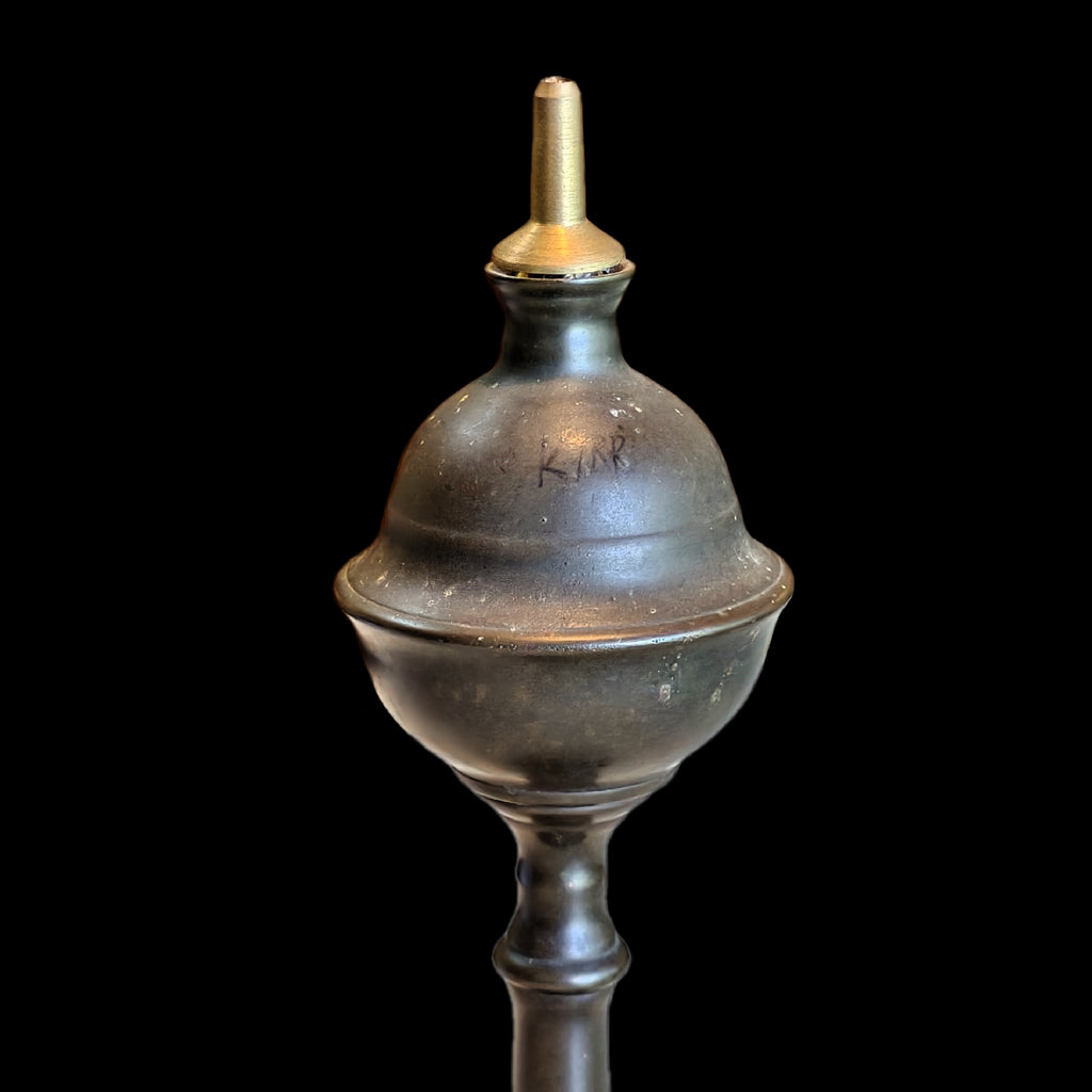 BRONZE KEROSENE LAMP 2